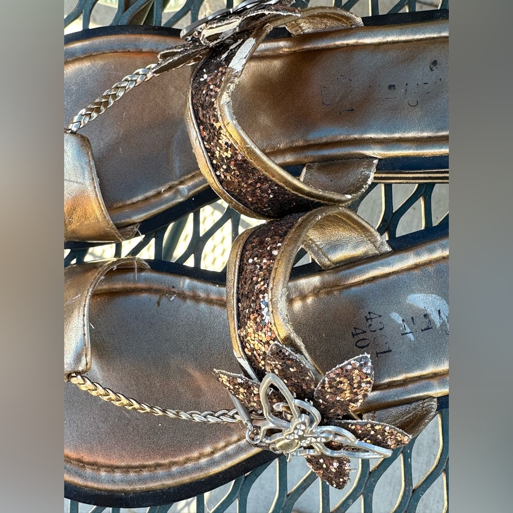 2 pairs women’s sandals Size 5.5 - Picture 9 of 9